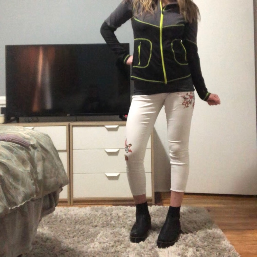 White embroidered jeans
